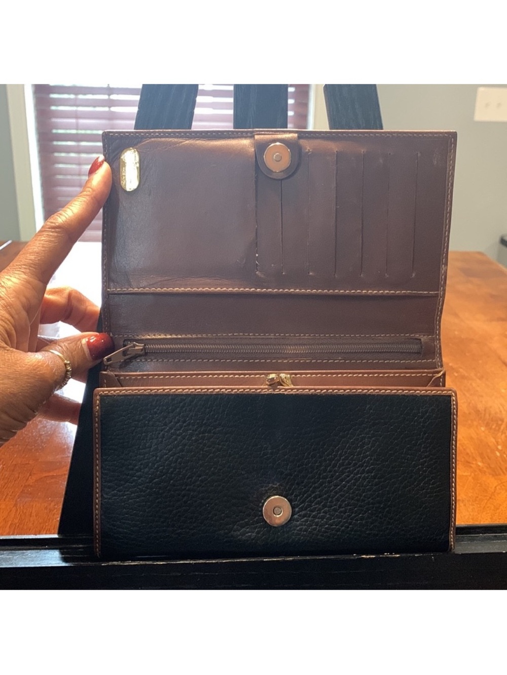 VTG Gucci Brown Leather Interlocking G KISS Lock Flap Wallet- Authentic 70s/80s - Picture 4 of 13